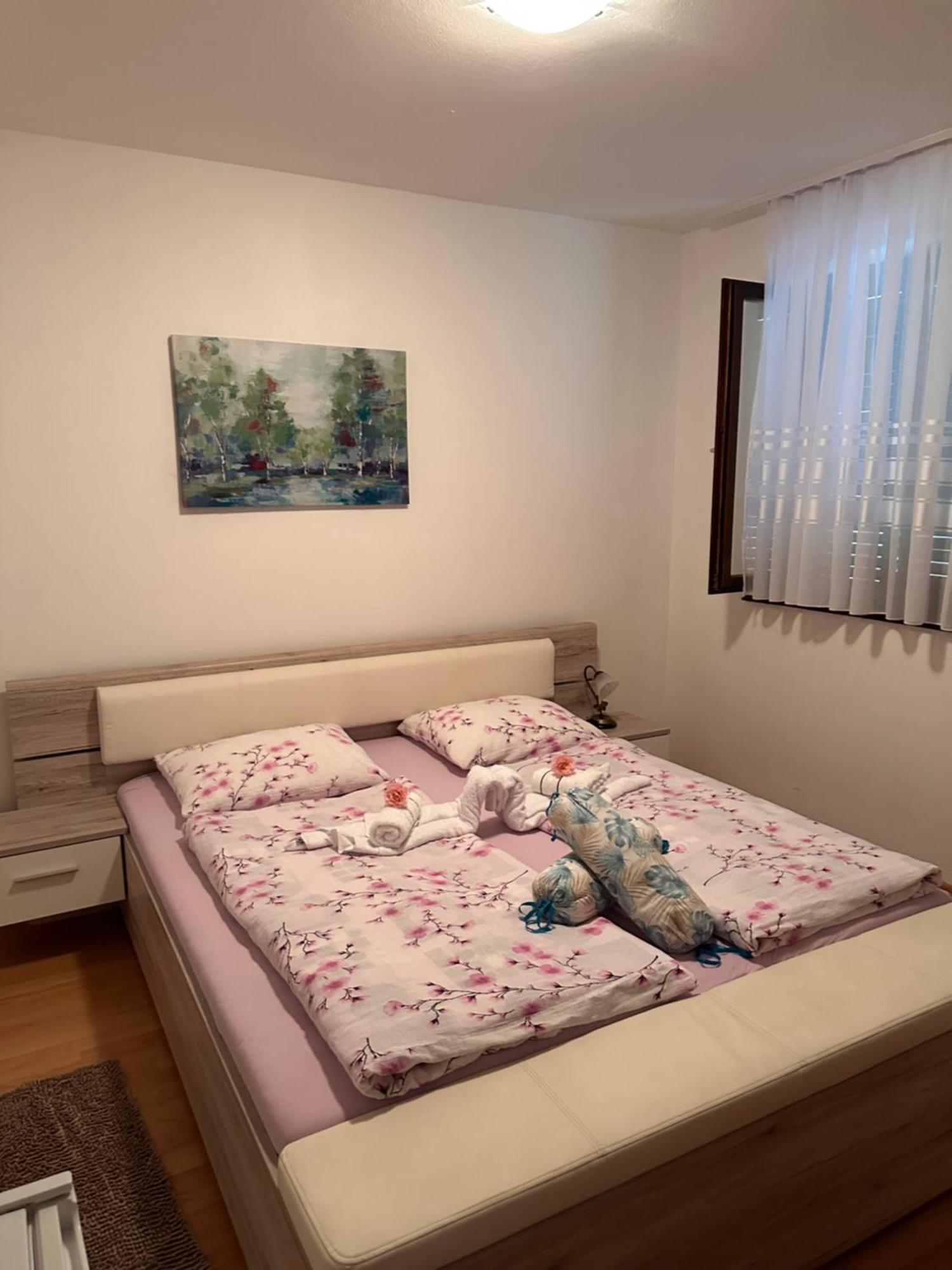 Guest House Stefanija Poljanak Bagian luar foto