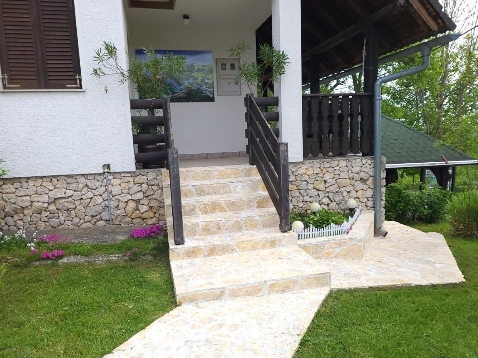 Guest House Stefanija Poljanak Bagian luar foto
